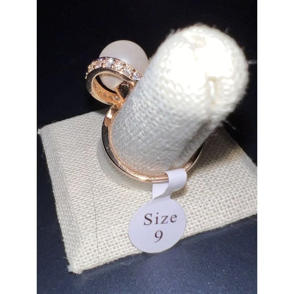 Gold Tone Cocktail Ring‎ Large Faux Pearl Crystals Statement Sz 9 New with Tag